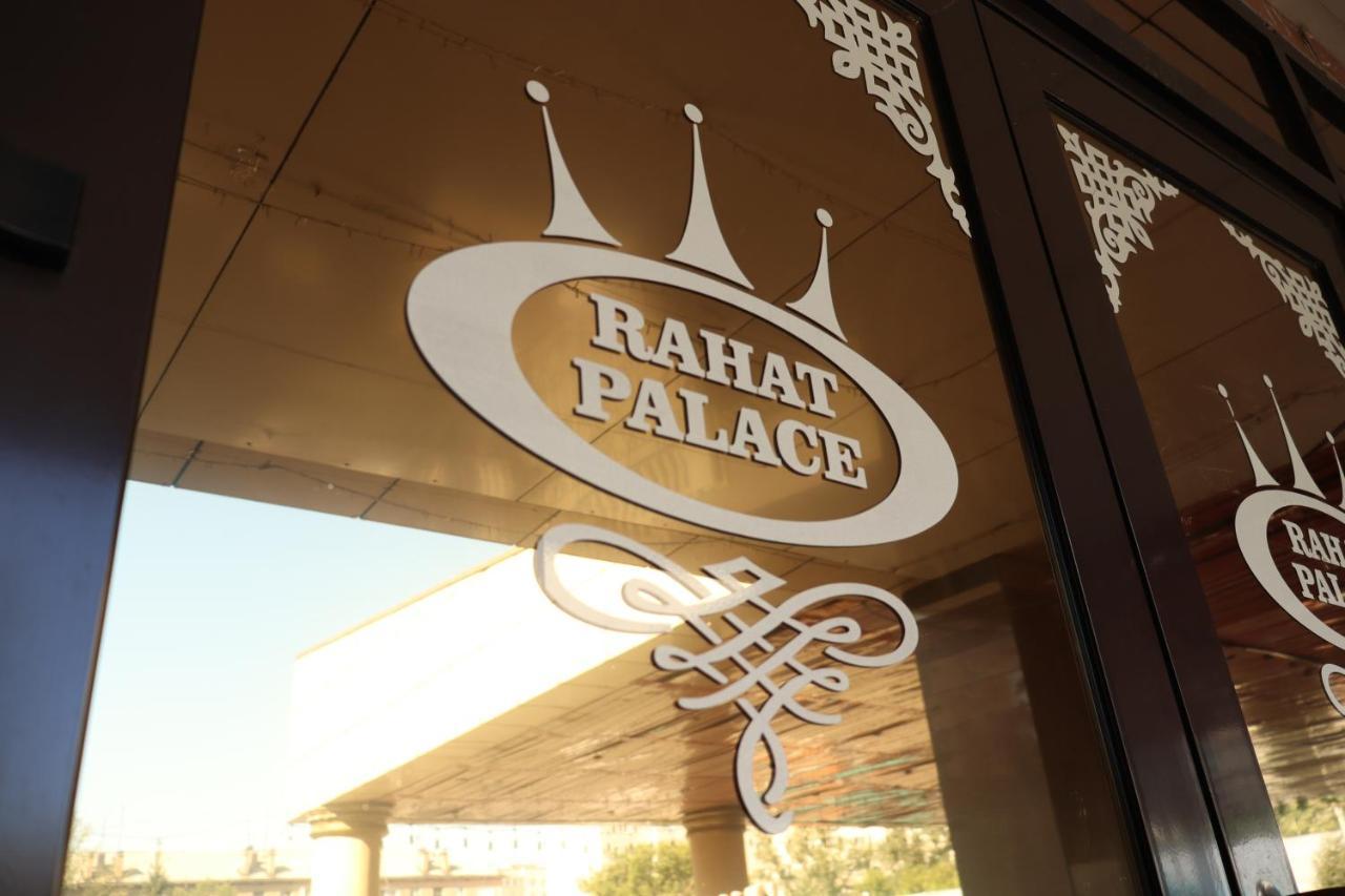 Rahat Palace Hotel Semej Esterno foto